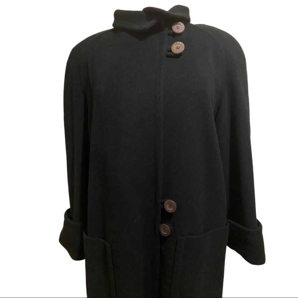 Bisang Long Coat with Large Pockets